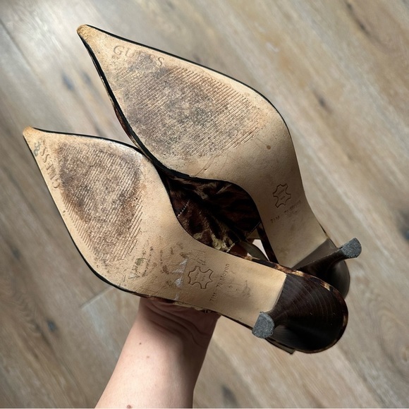 🟢 Guess By Marciano Leopard Print Pointed Toe Sling Back - US 7.5 - CLEARANCE - Picture 5 of 14